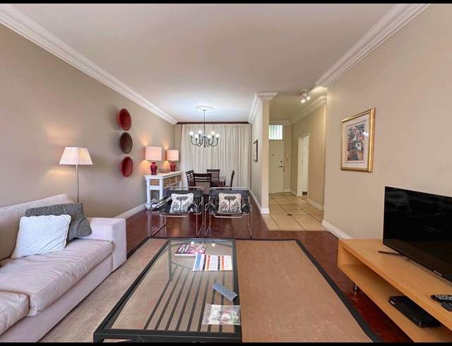 2 BEDROOM APARTMENT FOR SALE IN HYDE PARK
